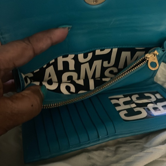 Marc Jacobs crossbody handbag with matching wallet - Picture 13 of 16